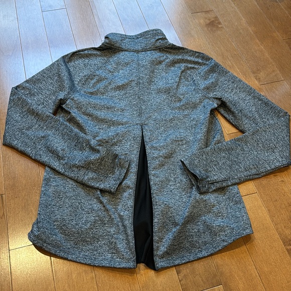 Victoria’s Secret Sport Zip-up in Medium - Picture 5 of 5